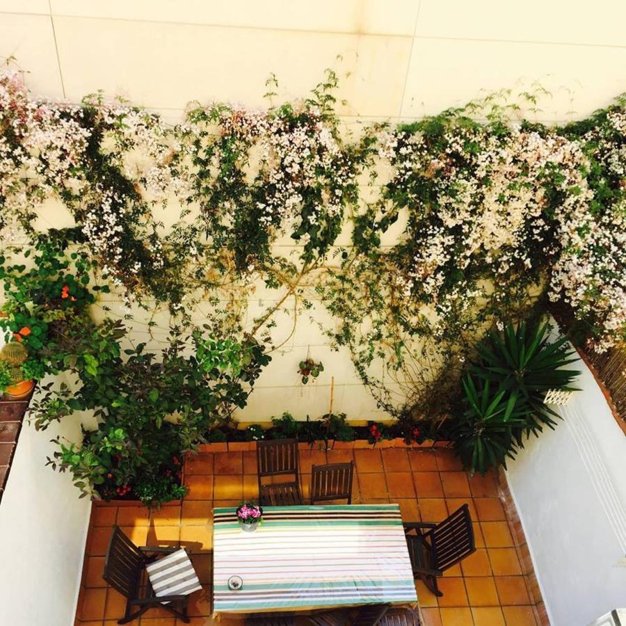 Coroleu House Barcelona Hostel — Photos 1